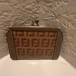 Vintage Fendi Mini Kisslock Coin Pouch Brown Gold Zucca Roma FF Logo Print